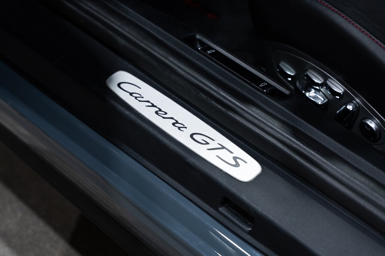 2018 Porsche 911 Carrera GTS   - Photo 24 - Riviera Beach, FL 33407