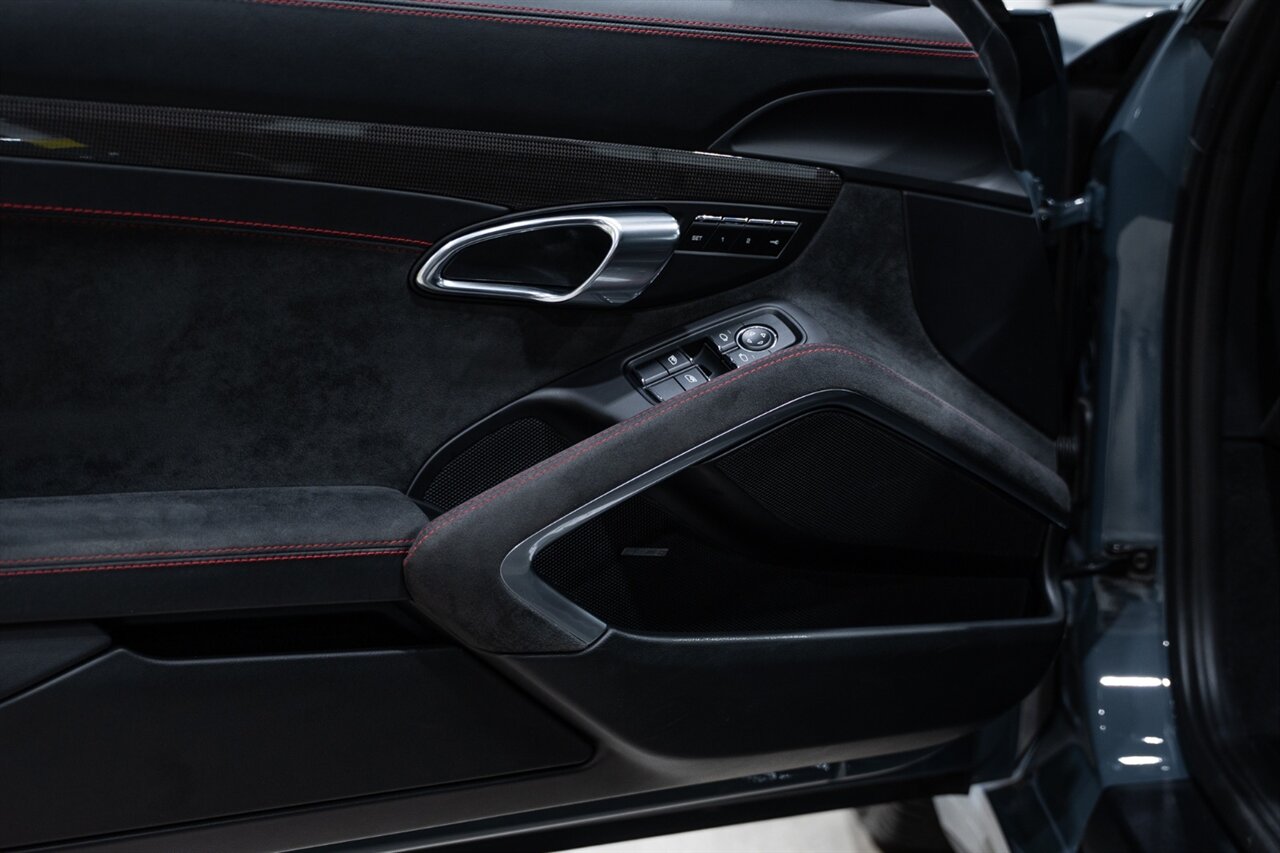 2018 Porsche 911 Carrera GTS   - Photo 22 - Riviera Beach, FL 33407