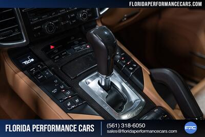2016 Porsche Cayenne Turbo S   - Photo 54 - Riviera Beach, FL 33407