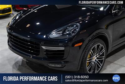 2016 Porsche Cayenne Turbo S   - Photo 15 - Riviera Beach, FL 33407