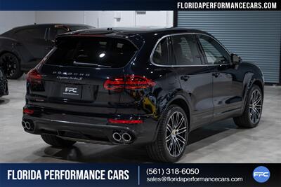 2016 Porsche Cayenne Turbo S   - Photo 6 - Riviera Beach, FL 33407