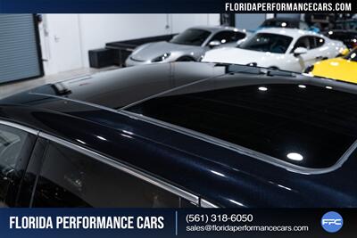 2016 Porsche Cayenne Turbo S   - Photo 37 - Riviera Beach, FL 33407