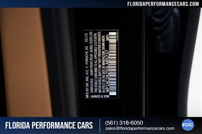 2016 Porsche Cayenne Turbo S   - Photo 36 - Riviera Beach, FL 33407