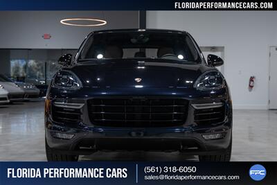 2016 Porsche Cayenne Turbo S   - Photo 70 - Riviera Beach, FL 33407