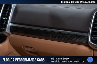 2016 Porsche Cayenne Turbo S   - Photo 63 - Riviera Beach, FL 33407