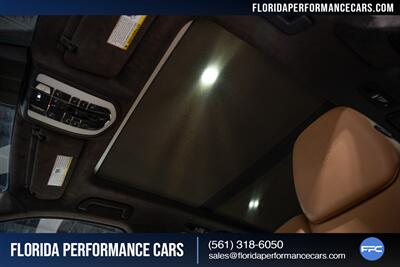 2016 Porsche Cayenne Turbo S   - Photo 25 - Riviera Beach, FL 33407