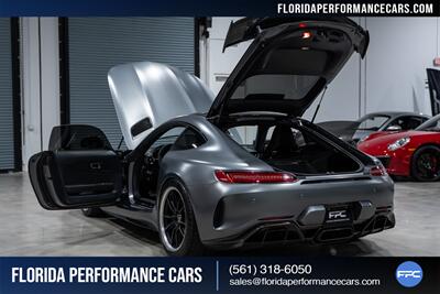 2018 Mercedes-Benz AMG GT R   - Photo 33 - Riviera Beach, FL 33407