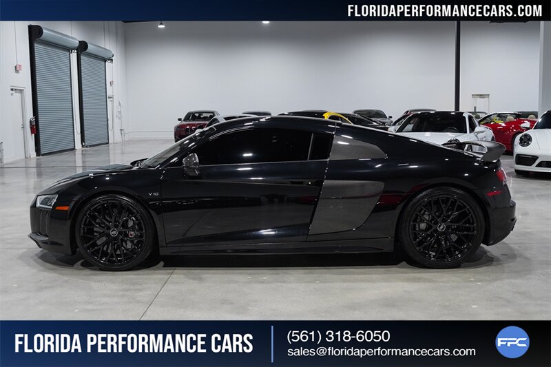 2017 Audi R8 5.2 quattro V10 Plus   - Photo 3 - Riviera Beach, FL 33407