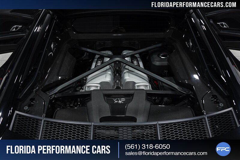 2017 Audi R8 5.2 quattro V10 Plus   - Photo 41 - Riviera Beach, FL 33407