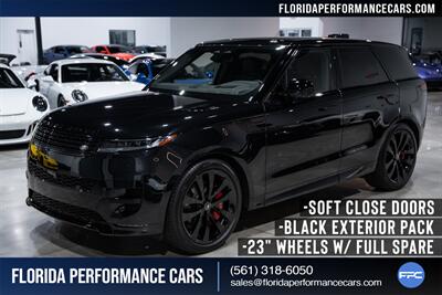 2025 Land Rover Range Rover Sport P530 Dynamic SE   - Photo 2 - Riviera Beach, FL 33407
