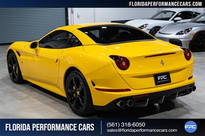 2018 Ferrari California T   - Photo 12 - Riviera Beach, FL 33407