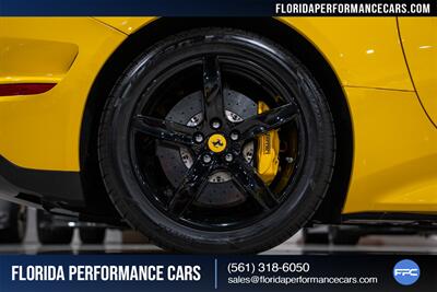 2018 Ferrari California T   - Photo 15 - Riviera Beach, FL 33407