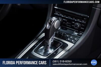 2015 Porsche 911 Turbo   - Photo 58 - Riviera Beach, FL 33407