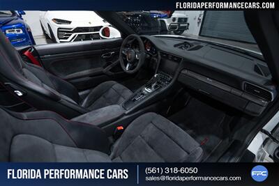 2018 Porsche 911 Carrera GTS   - Photo 32 - Riviera Beach, FL 33407