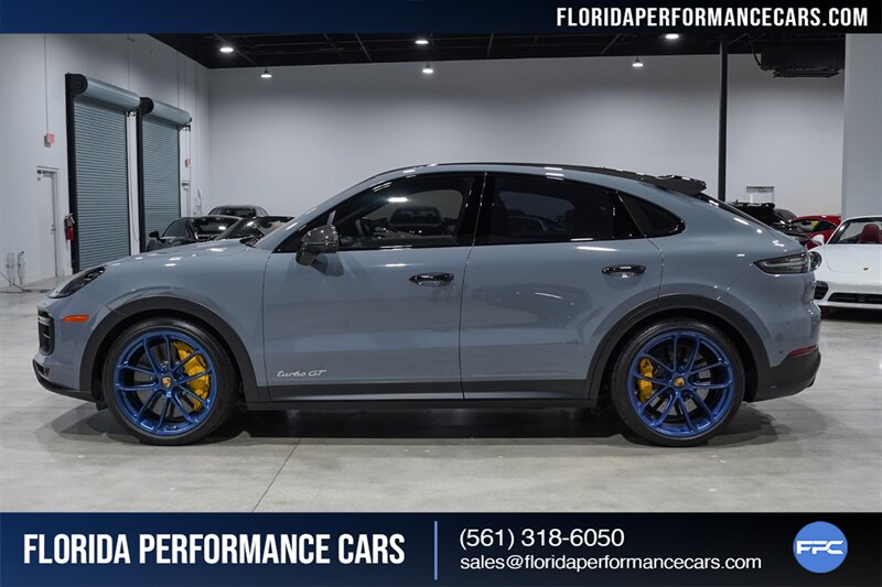 2023 Porsche Cayenne Turbo GT   - Photo 3 - Riviera Beach, FL 33407