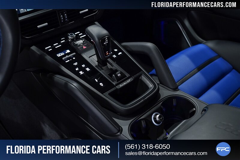 2023 Porsche Cayenne Turbo GT   - Photo 53 - Riviera Beach, FL 33407