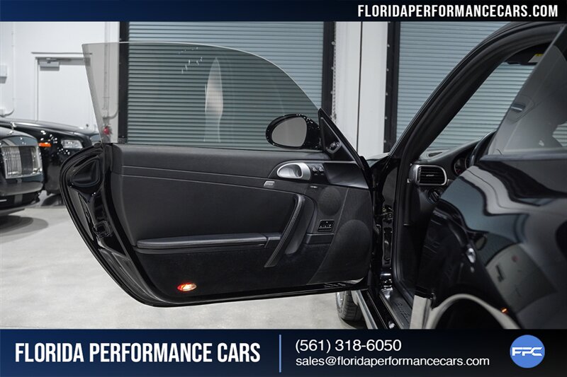 2012 Porsche 911 Black Edition   - Photo 26 - Riviera Beach, FL 33407