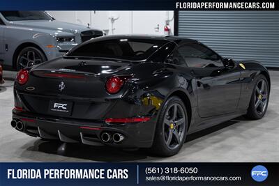 2015 Ferrari California T   - Photo 13 - Riviera Beach, FL 33407