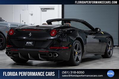 2015 Ferrari California T   - Photo 6 - Riviera Beach, FL 33407