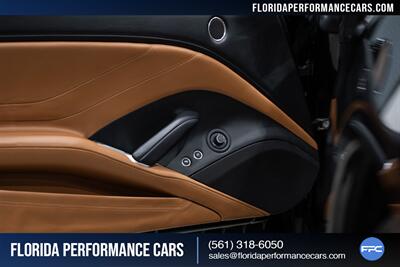 2015 Ferrari California T   - Photo 29 - Riviera Beach, FL 33407