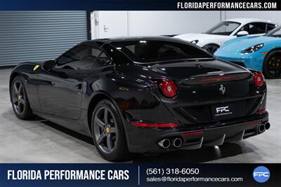 2015 Ferrari California T   - Photo 12 - Riviera Beach, FL 33407