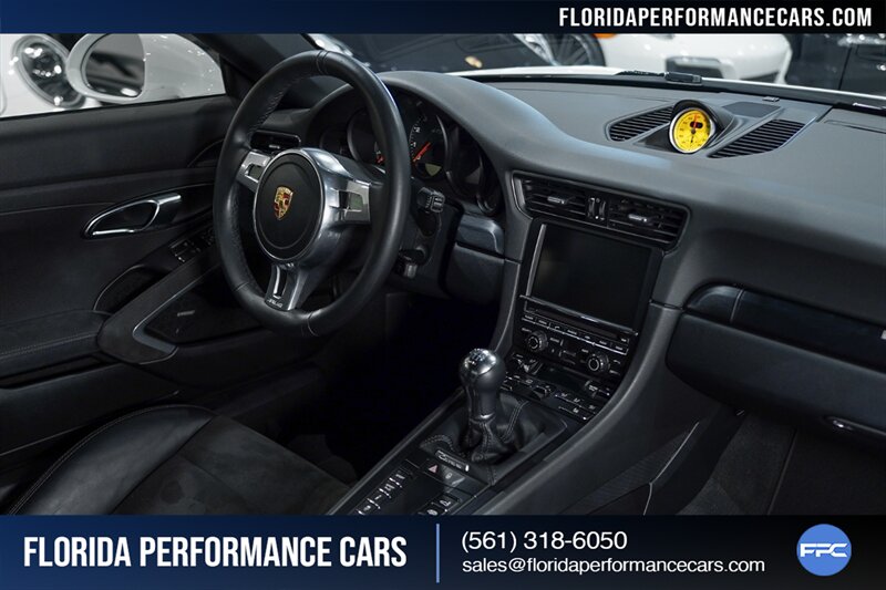 2015 Porsche 911 Carrera GTS   - Photo 49 - Riviera Beach, FL 33407