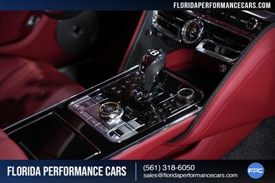 2022 Bentley Flying Spur V8   - Photo 62 - Riviera Beach, FL 33407