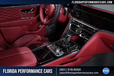 2022 Bentley Flying Spur V8   - Photo 61 - Riviera Beach, FL 33407