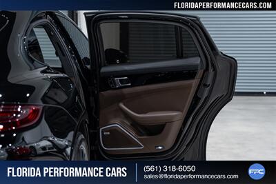 2020 Porsche Panamera 4S   - Photo 32 - Riviera Beach, FL 33407