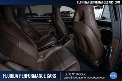 2020 Porsche Panamera 4S   - Photo 33 - Riviera Beach, FL 33407