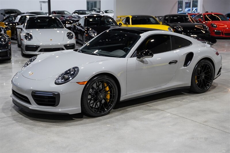 2019 Porsche 911 Turbo S  