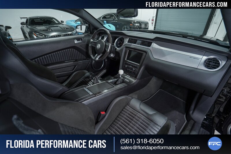 2013 Ford Shelby GT500   - Photo 28 - Riviera Beach, FL 33407