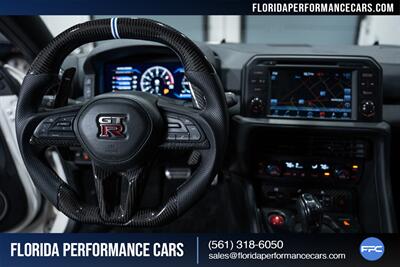 2017 Nissan GT-R Premium   - Photo 50 - Riviera Beach, FL 33407