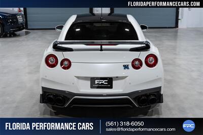 2017 Nissan GT-R Premium   - Photo 5 - Riviera Beach, FL 33407