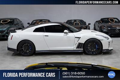 2017 Nissan GT-R Premium   - Photo 7 - Riviera Beach, FL 33407
