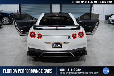 2017 Nissan GT-R Premium   - Photo 39 - Riviera Beach, FL 33407