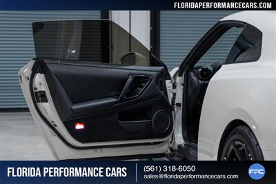 2017 Nissan GT-R Premium   - Photo 22 - Riviera Beach, FL 33407