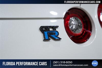 2017 Nissan GT-R Premium   - Photo 78 - Riviera Beach, FL 33407