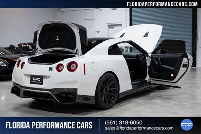 2017 Nissan GT-R Premium   - Photo 37 - Riviera Beach, FL 33407