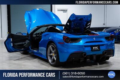 2017 Ferrari 488 Spider   - Photo 38 - Riviera Beach, FL 33407