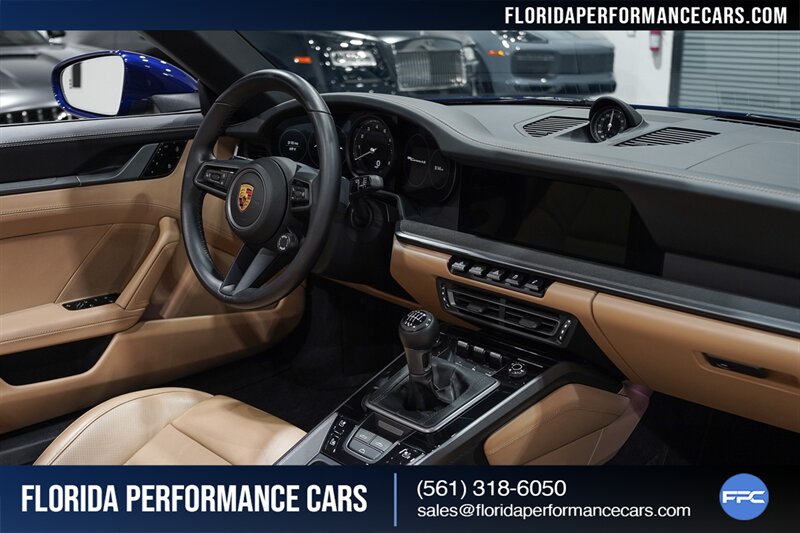 2021 Porsche 911 Carrera 4S   - Photo 50 - Riviera Beach, FL 33407