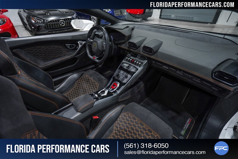 2019 Lamborghini Huracan LP 580-2 Spyder   - Photo 27 - Riviera Beach, FL 33407