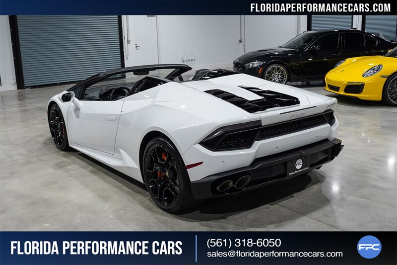 2019 Lamborghini Huracan LP 580-2 Spyder   - Photo 4 - Riviera Beach, FL 33407