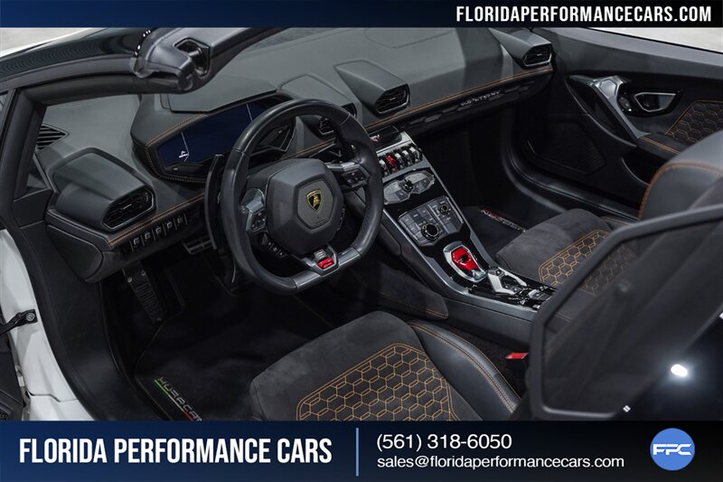 2019 Lamborghini Huracan LP 580-2 Spyder   - Photo 44 - Riviera Beach, FL 33407