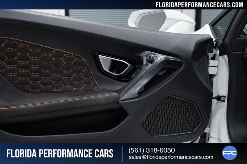 2019 Lamborghini Huracan LP 580-2 Spyder   - Photo 57 - Riviera Beach, FL 33407