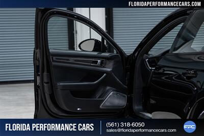 2021 Porsche Panamera Turbo S E-Hybrid   - Photo 25 - Riviera Beach, FL 33407