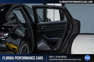 2021 Porsche Panamera Turbo S E-Hybrid   - Photo 31 - Riviera Beach, FL 33407