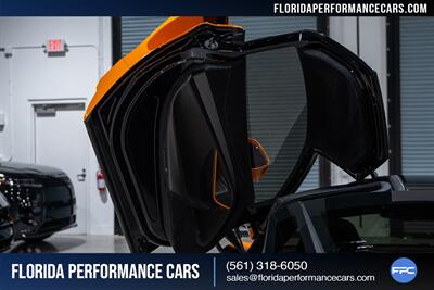 2018 McLaren 720S Performance   - Photo 24 - Riviera Beach, FL 33407