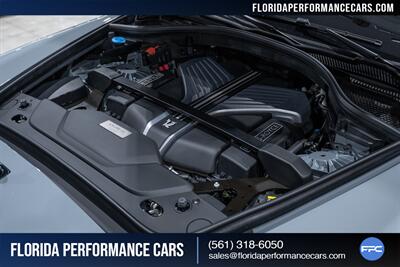 2023 Rolls-Royce Black Badge Cullinan   - Photo 58 - Riviera Beach, FL 33407