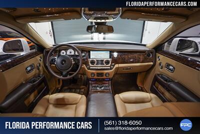 2017 Rolls-Royce Ghost   - Photo 27 - Riviera Beach, FL 33407